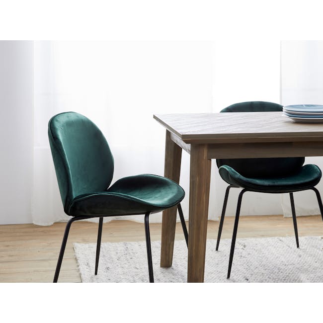 Marmor Marble Round Dining Table 1.1m in White with 4 Lennon Dining Chairs in Royal Blue and Pine Green - 5