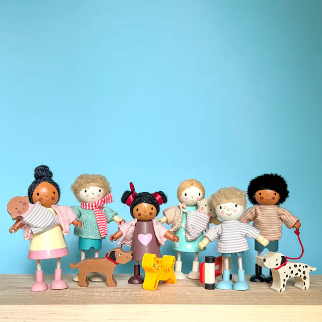Tender Leaf Doll House - Mr Forrester - 5 - Felt dolls, colorful outfits, cartoon faces, diverse hairstyles, brown dog