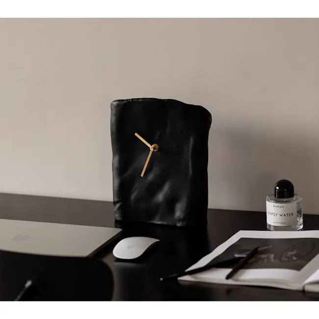 Gasella Clock - Black - 3