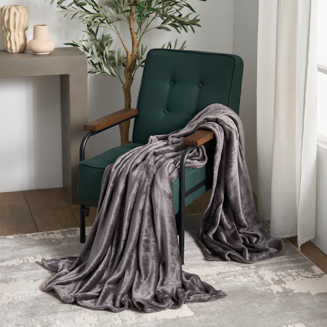 Makayla Velvet Plush Throw Blanket - Grey - 3