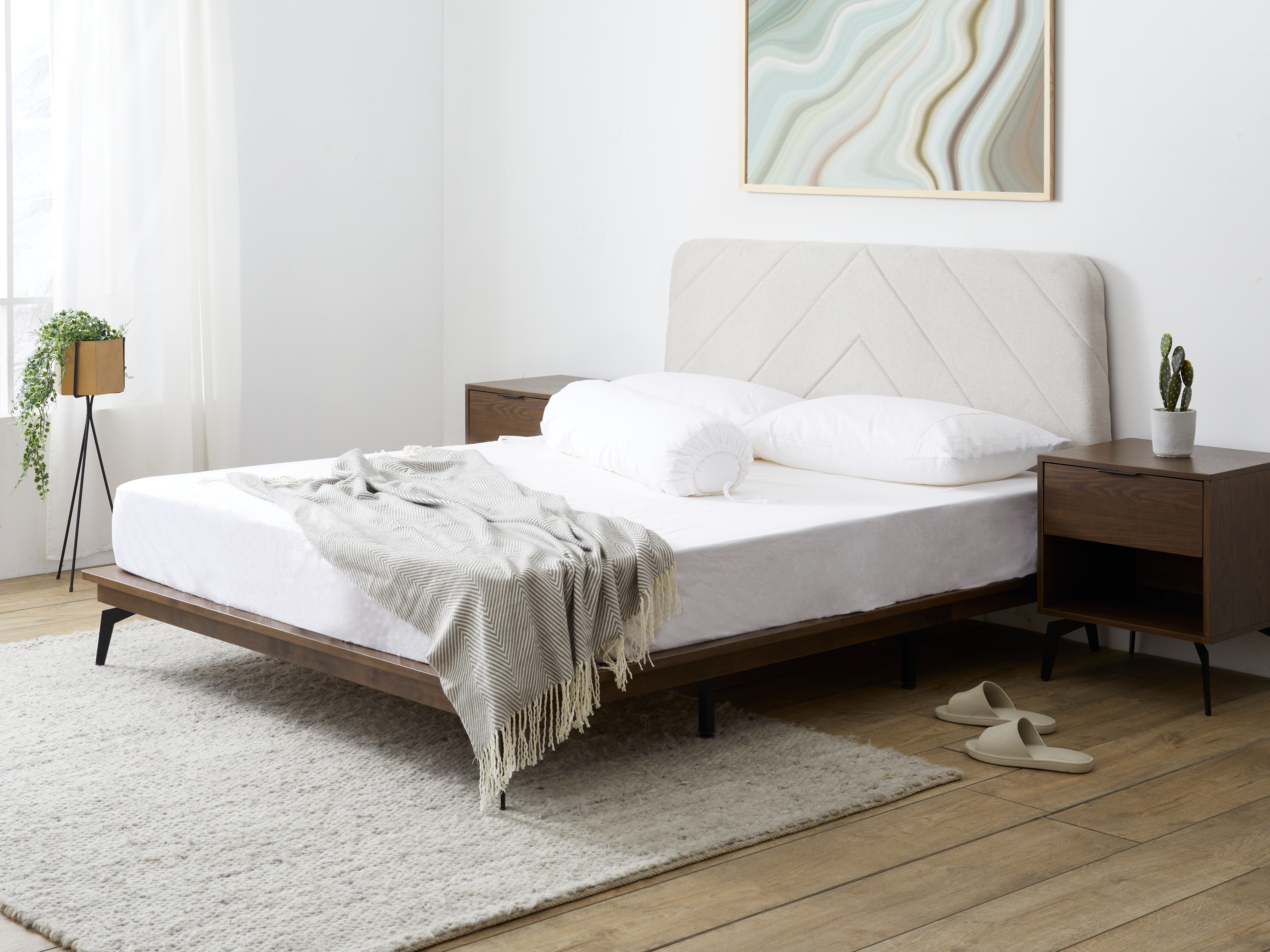 platform beds queen white