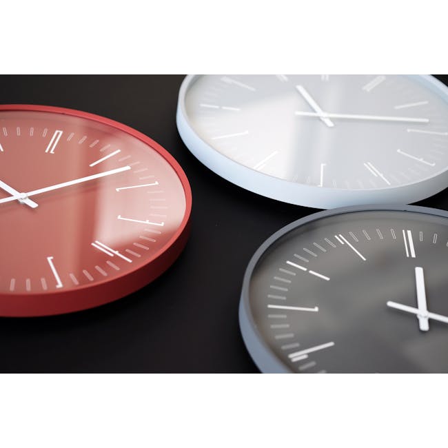 Draw Wall Clock (Flat) -Black - 4 - Round clock with red, white, and gray colors, modern design, minimalist style, sleek