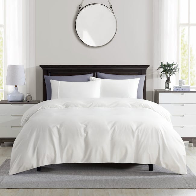 Pima Cotton Full Bedding Set - White (4 Sizes) - 7 - White bed with crisp white sheets and pillows, modern bedside tables