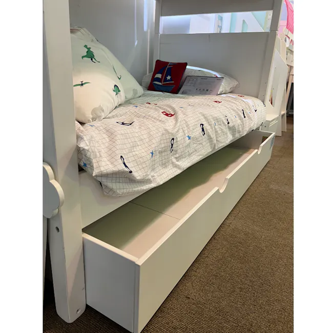 Matt Super Single Bunk Bed with Staircase - 6 - White bunk bed with playful design, Child-friendly bedding with sea-themed