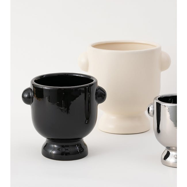 Trophy Ceramic Pot - Glossy Black - 3