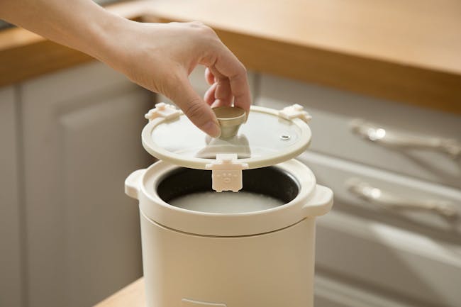 BRUNO Compact Rice Cooker - Ivory - 3