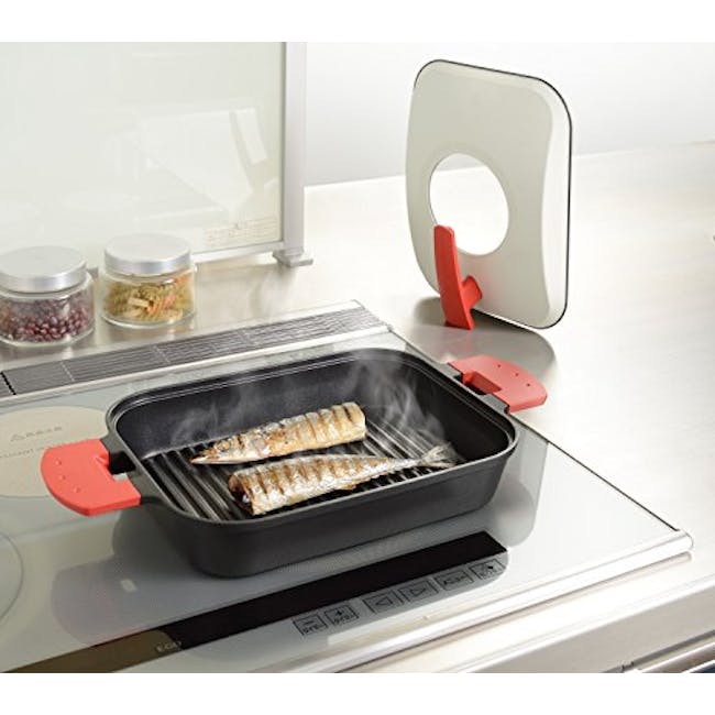 Uchicook Steam Grill with Metal Lid - Black - 1