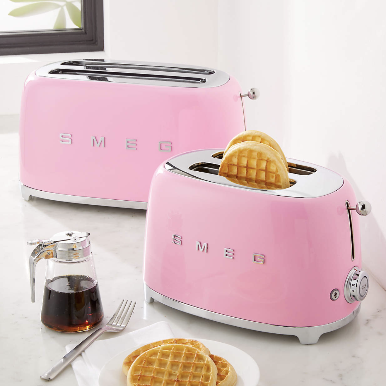 Smeg 2Slice Toaster Pink, SMEG Appliances HipVan