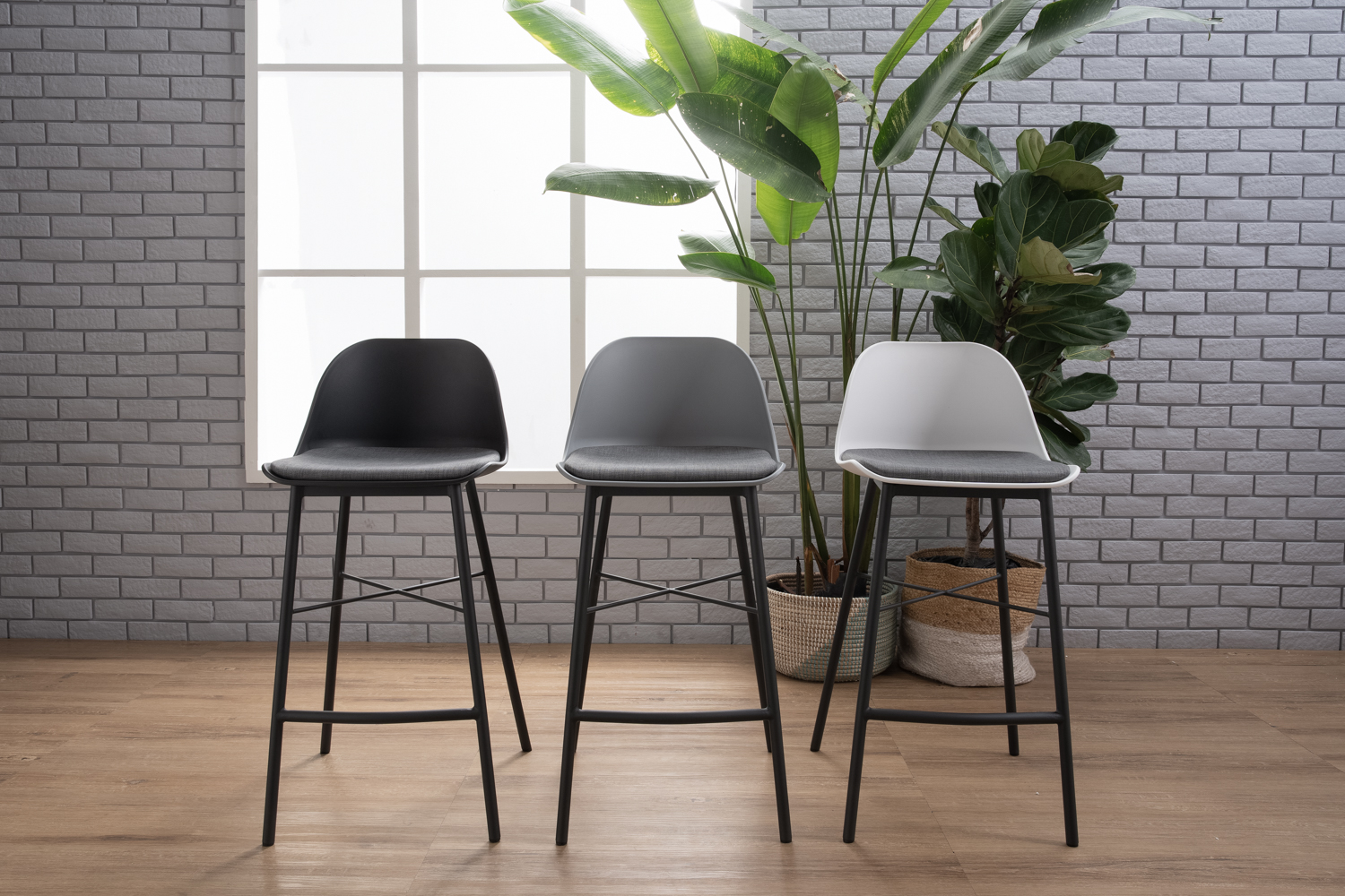 hipvan bar stool