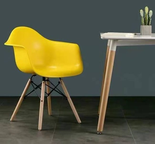 Lars Chair - Natural, Yellow - 1