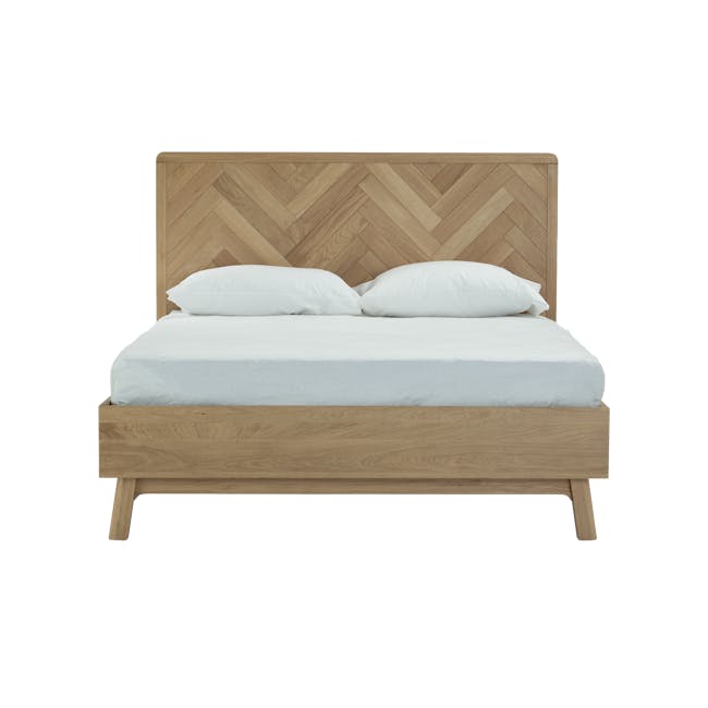 Gianna Queen Bed with 2 Gianna Bedside Tables - 1