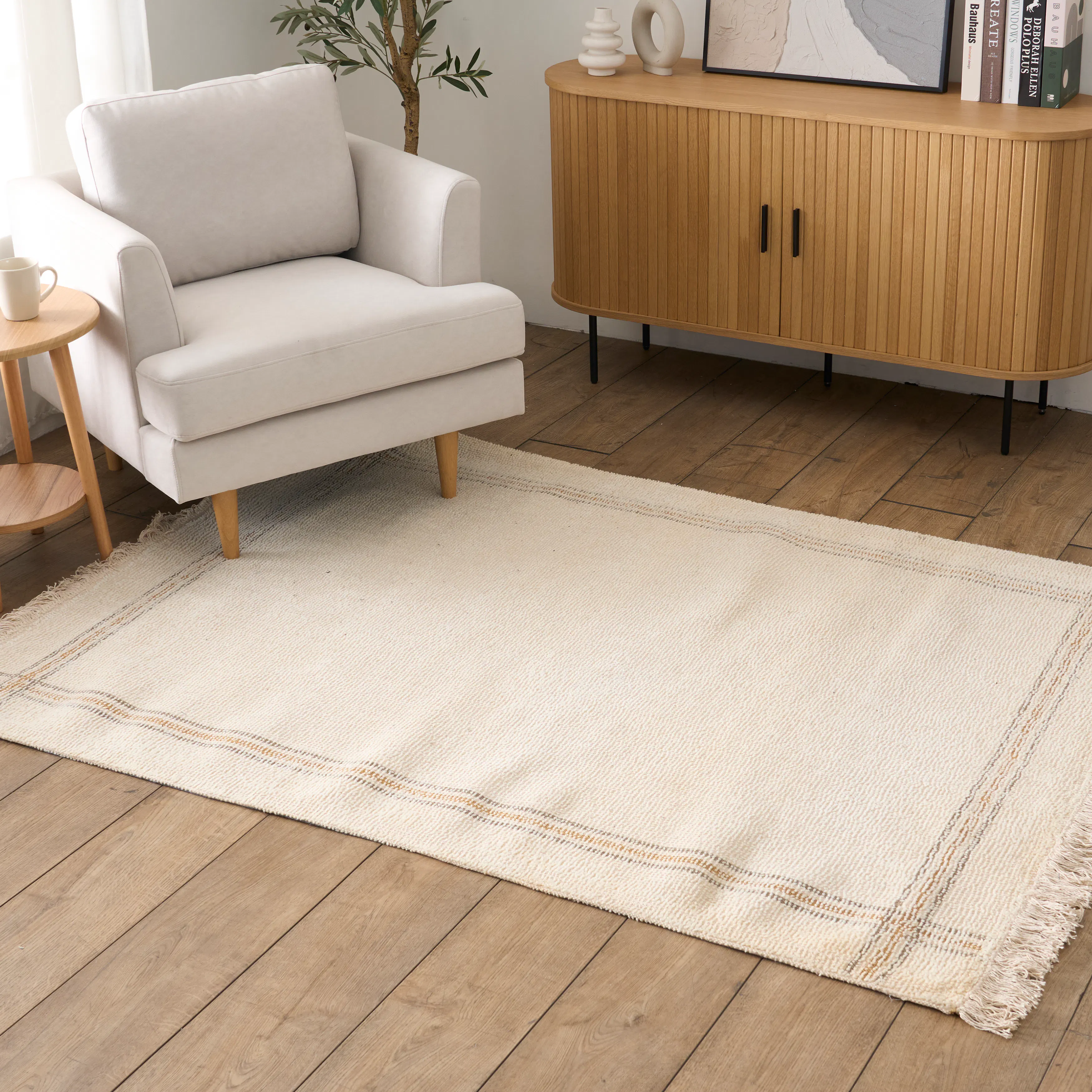 Sideia Low Pile Rug - 2m x 1.5m - 9