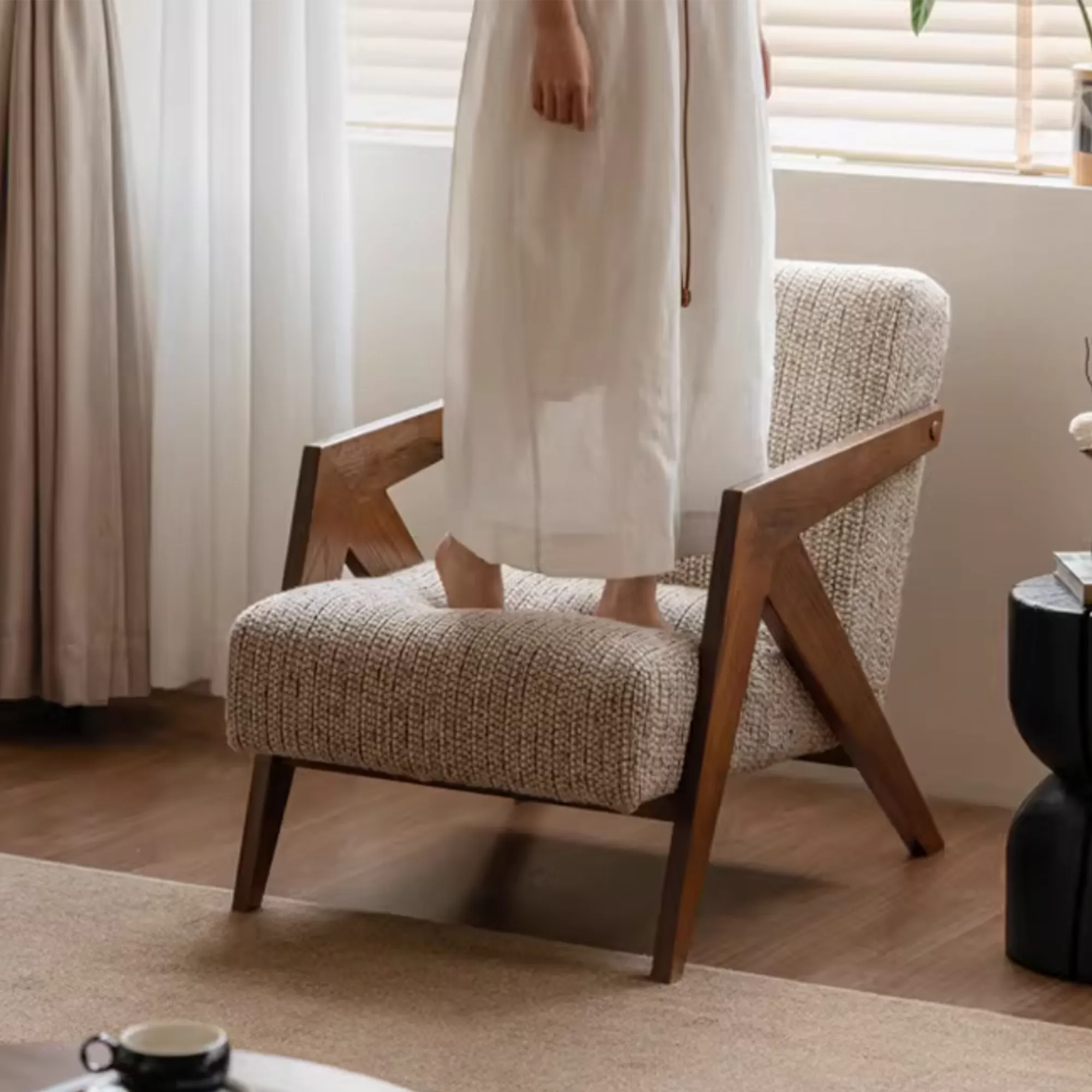 Juri Lounge Chair - 9