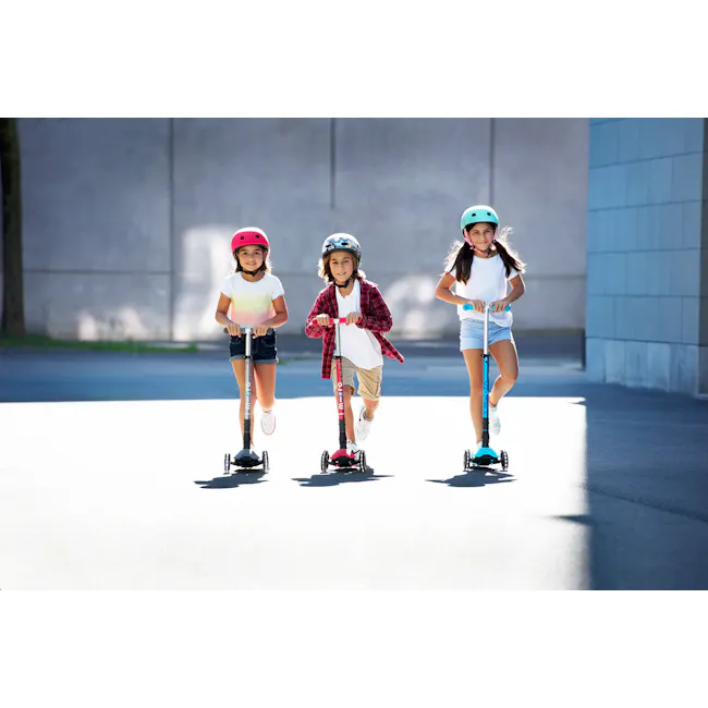Micro Maxi Deluxe Foldable LED Scooter - Bright Blue (Age 5-12) - 3