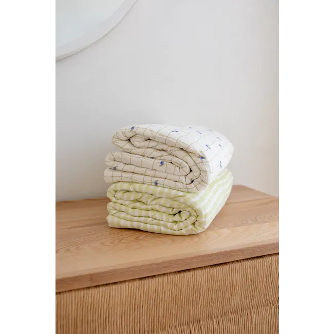 Soft Spot Soft Quilt Blanket - Pistachio - 5