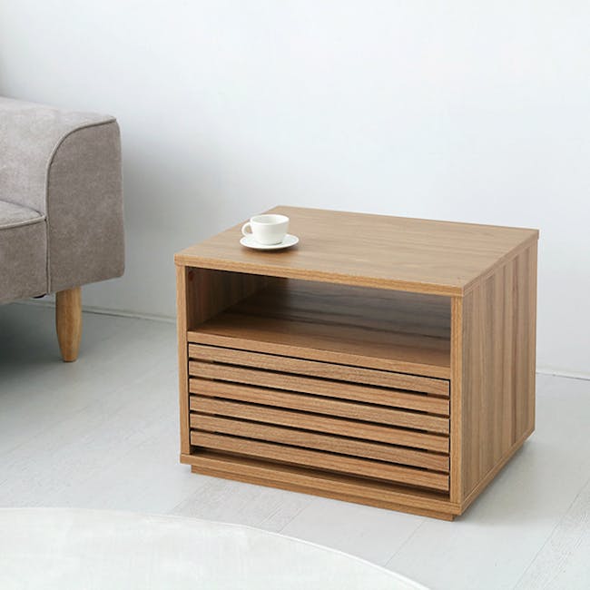Sholid Bedside Table - 2 - Wooden coffee table, minimalist design, light wood finish, open shelving, integrated cup holder