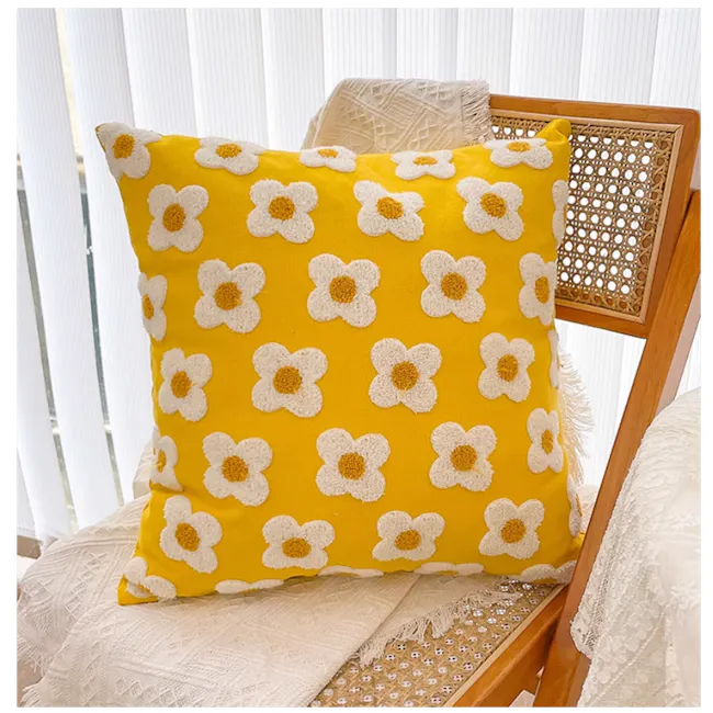 Daisy Cushion Cover - Yellow - 2