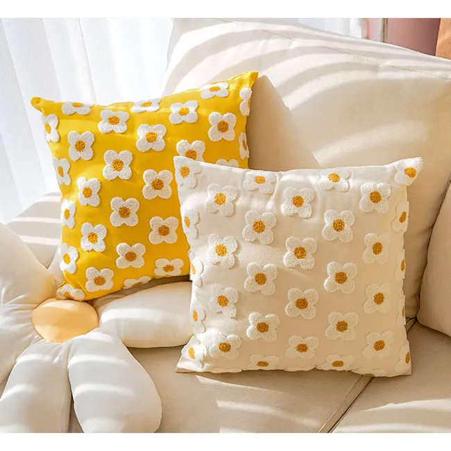 Daisy Cushion - Yellow - 5
