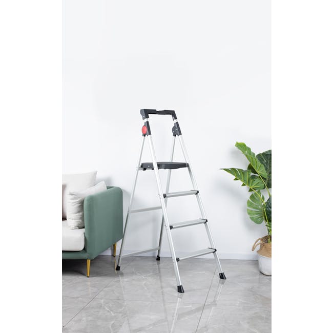 BOOMJOY 4-Step Ladder - Silver - 2
