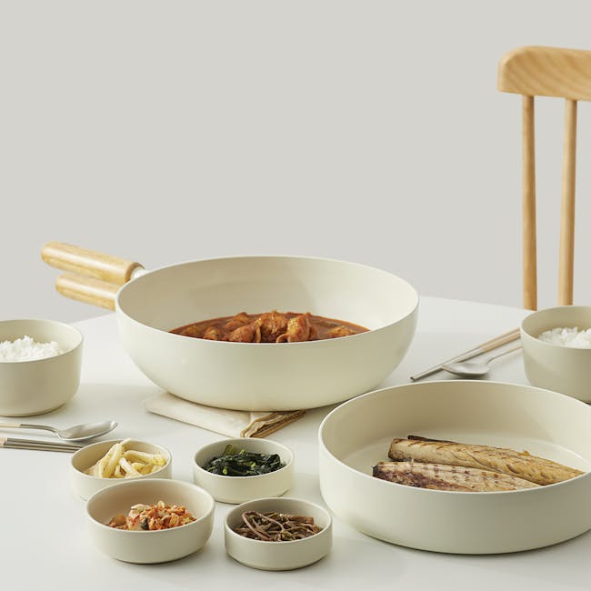 Goodle White Nonstick Wok 28cm - Cream White - 2 - wooden dining table, minimalist setting, white bowls, rice, chopsticks