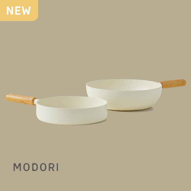 Goodle White Nonstick Wok 28cm - Cream White - 5 - Modern minimalist kitchenware design, Soft beige background with