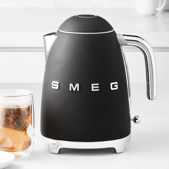 matte smeg kettle