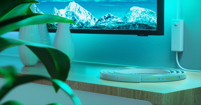Nanoleaf Essentials Smart LED Colour & White Ambiance Light Strip Expansion (1m) - Thread & Bluetooth-enabled - 5