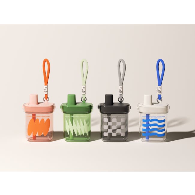 CHAKOLAB BOBO Square Straw Cup 780ml - Black/Grey - 16 - Clear plastic sippy cups with unique designs, including orange