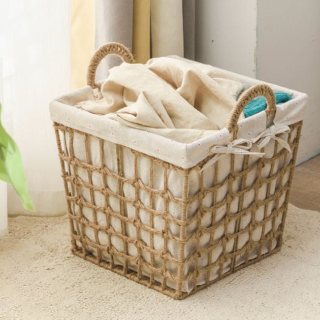 ecoHOUZE Handwoven Rattan Laundry Basket with Linen Lining (2 Sizes) - 3