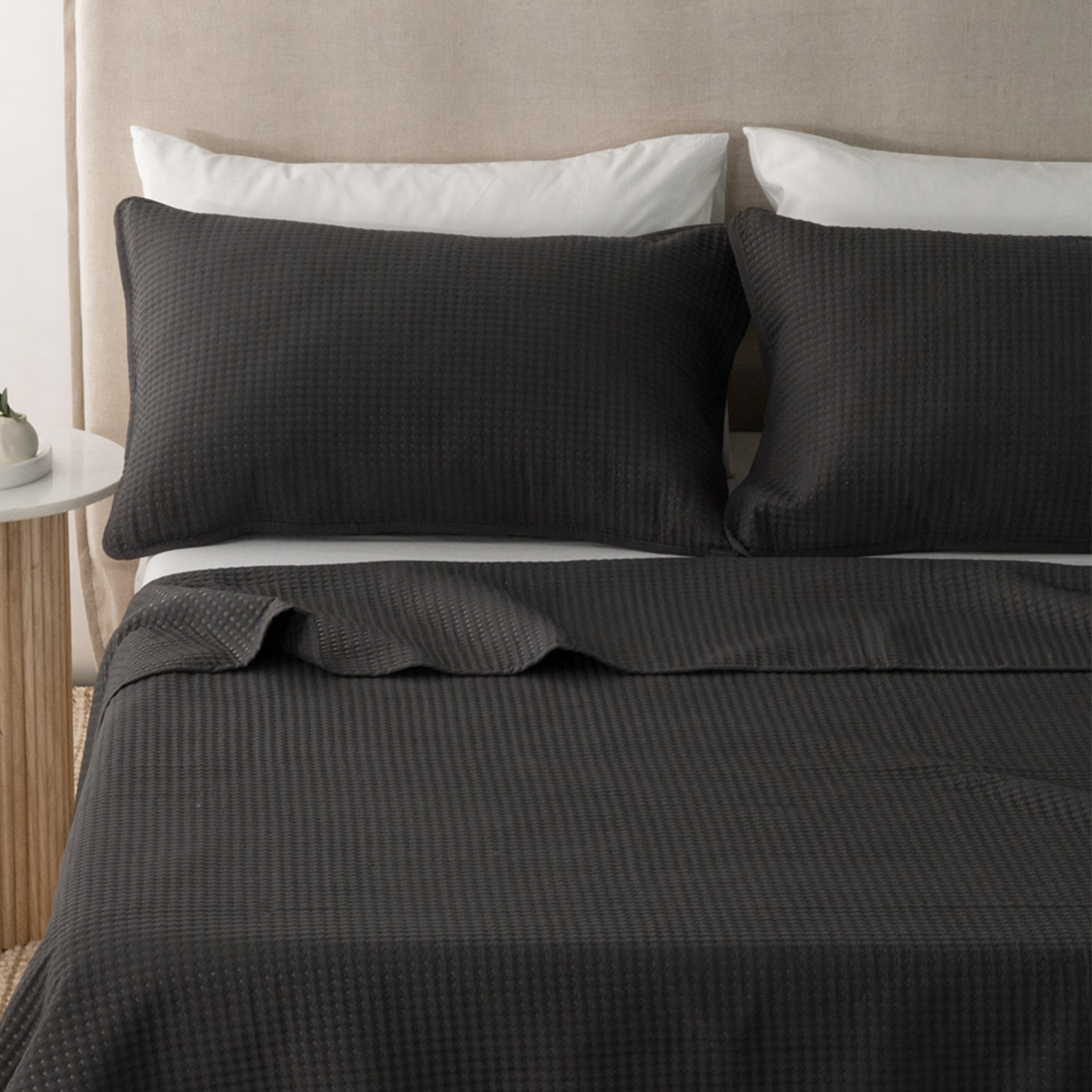 Robinsons Silky Soft Lightweight Blanket with Pillow Case - Stitch (4 Sizes)