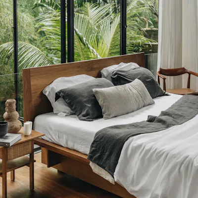 Heveya® Linen Fitted Sheet Set - White (5 Sizes)