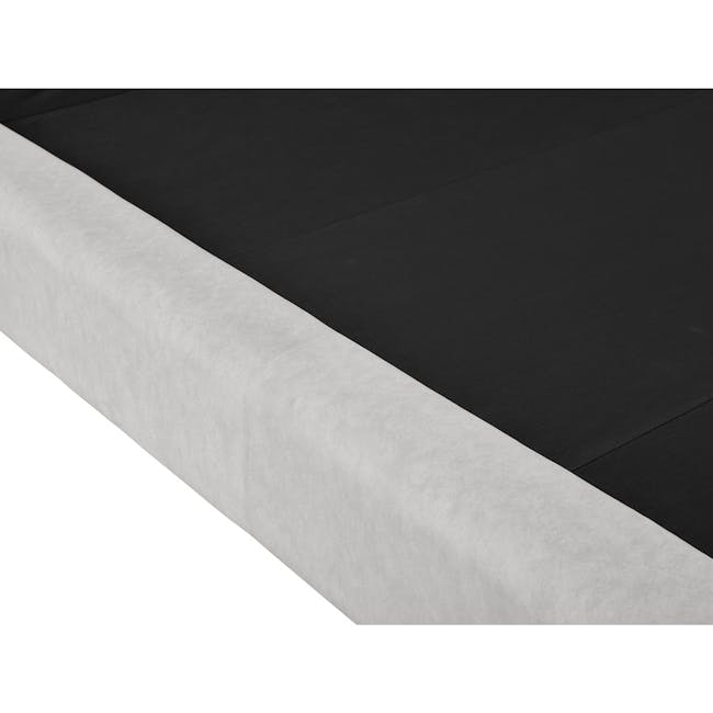 Elliot King Bed - Silver (Scratch Resistant) - 6