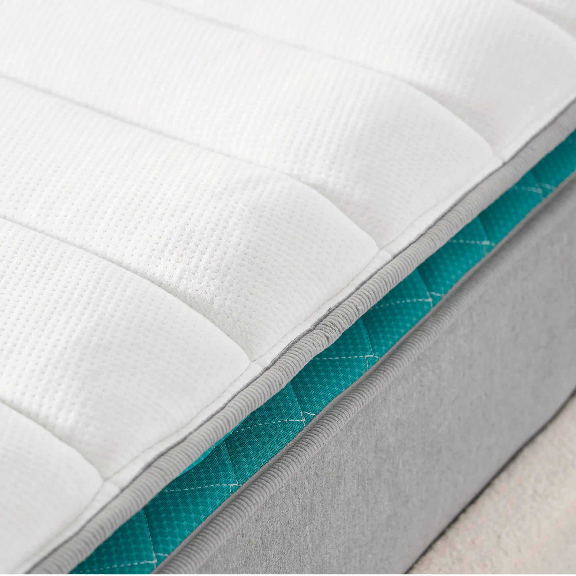 LEVITATE Mattress + 40% off Premium Memory Foam Pillows - 7