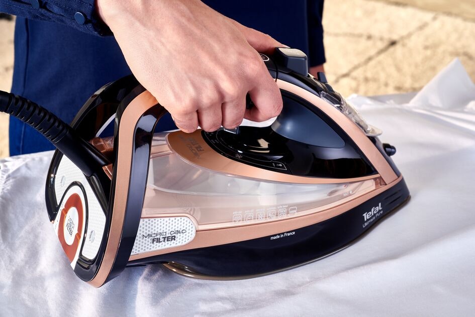 Tefal Ultimate Pure Steam Iron FV9845, Tefal HipVan
