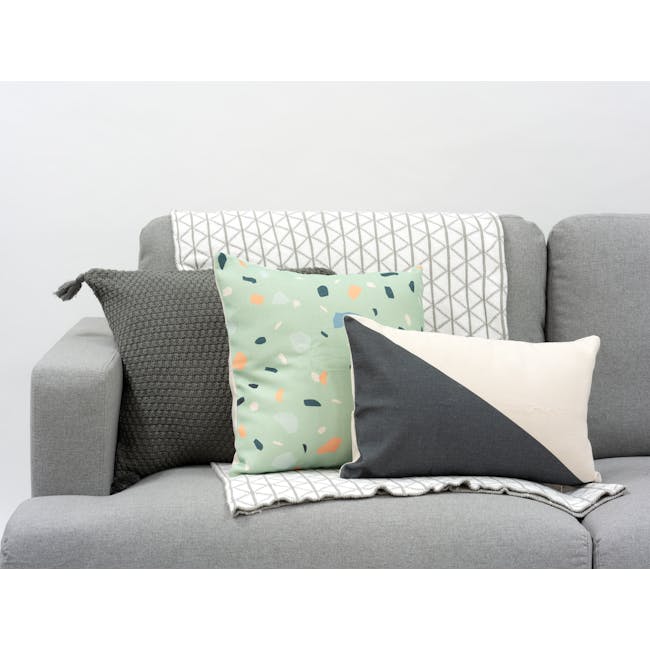 Trippy Plush Lumbar Cushion Cover - Mono - 1