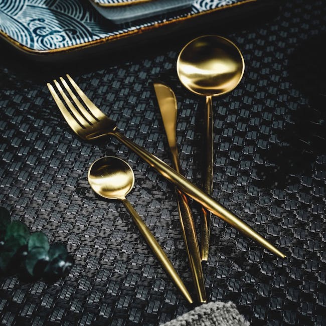 Table Matters Portugese 4pc Cutlery Set - Matt Gold - 1