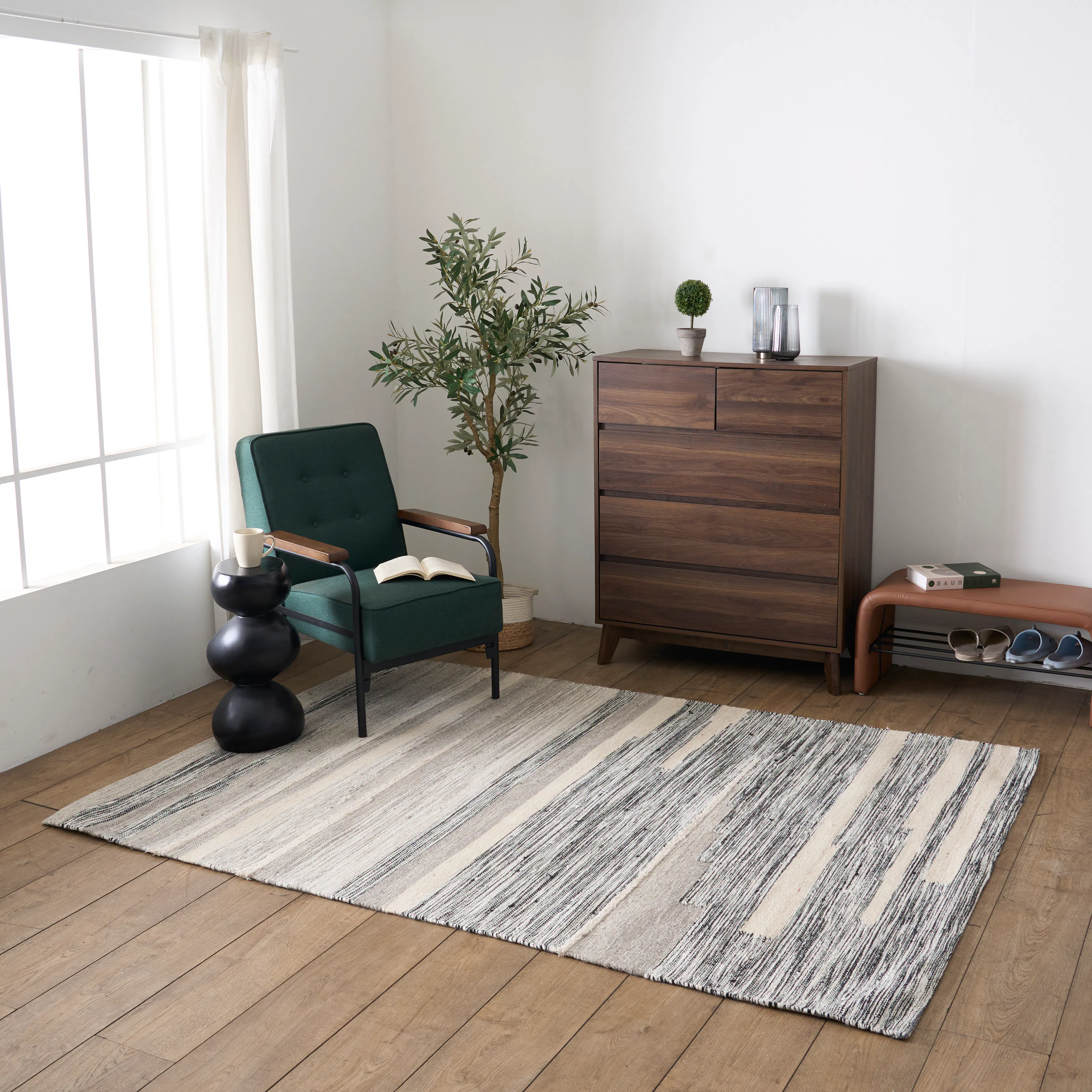 Gordon Low Pile Rug (2 Sizes) - 7