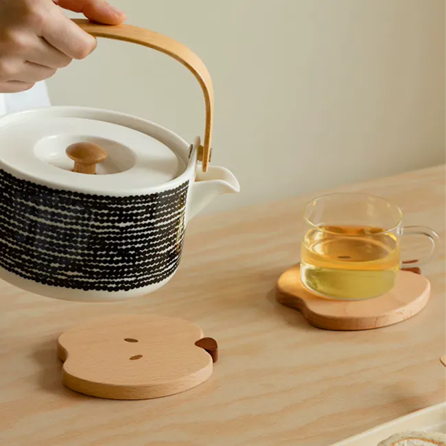 Apple Wooden Coaster Set - 8