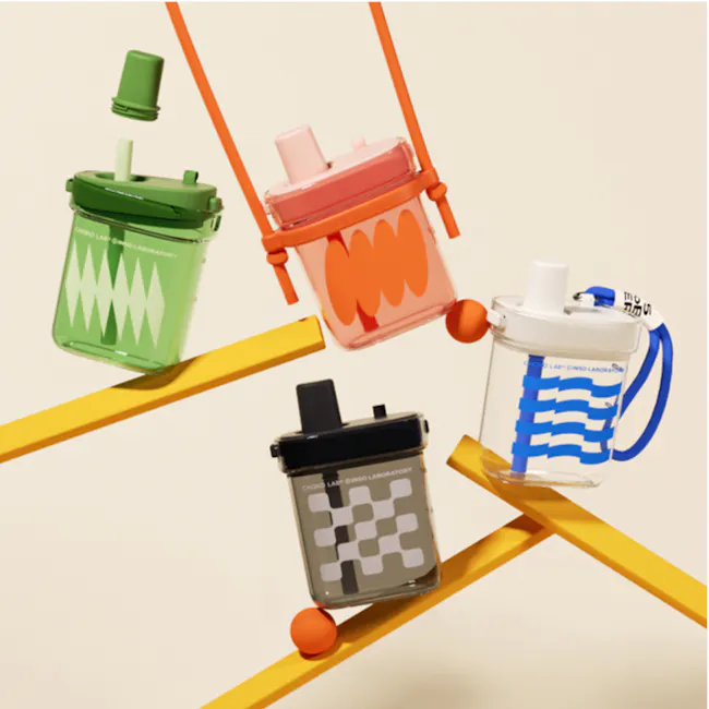 CHAKOLAB BOBO Square Straw Cup 780ml - Green/White - 17 - Sleek green and pink sippy cups with playful designs, Transparent