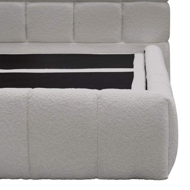 Aubrielle Storage Queen Bed - Light Grey Boucle - 20