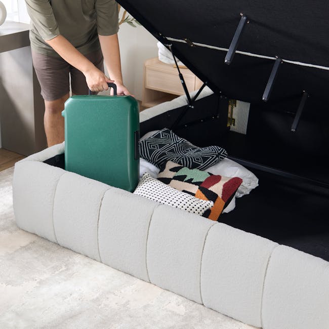 Aubrielle Storage Queen Bed - Light Grey Boucle - 6