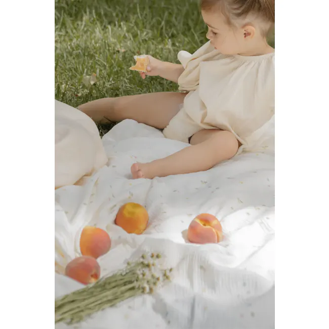 Soft Spot Soft Swaddle/Towel - Daisies - 6
