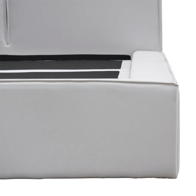 Maine Storage Queen Bed - Light Grey (Pet Friendly) - 20