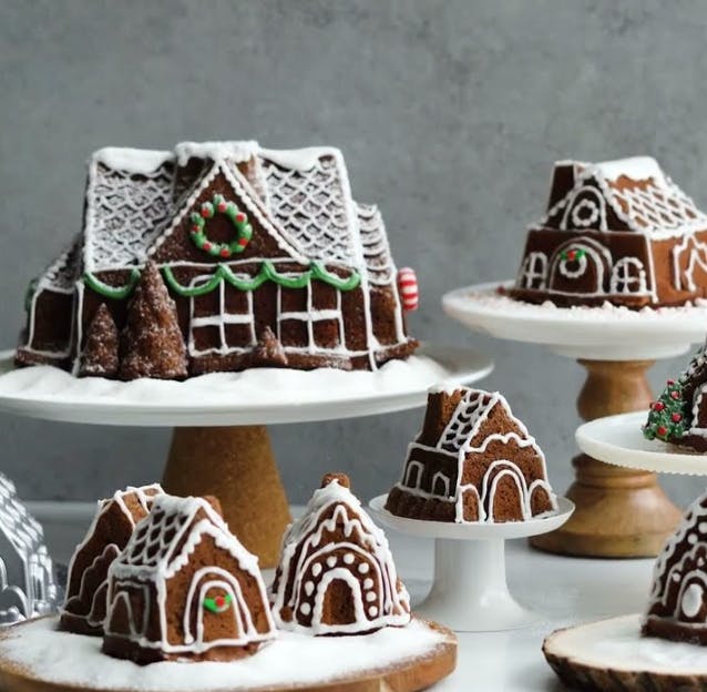 Nordic Ware Gingerbread House Bundt Pan, 1 Piece - Kroger