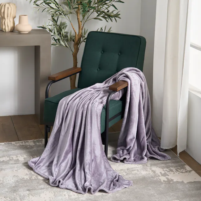 Makayla Velvet Plush Throw Blanket - Lavender - 3