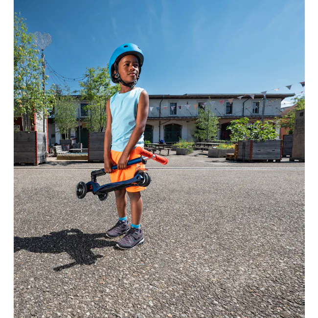Micro Maxi Deluxe Foldable LED Scooter - Navy Red (Age 5-12) - 13