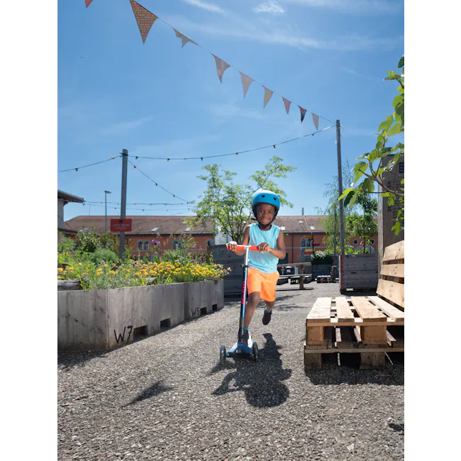 Micro Maxi Deluxe Foldable LED Scooter - Navy Red (Age 5-12) - 14