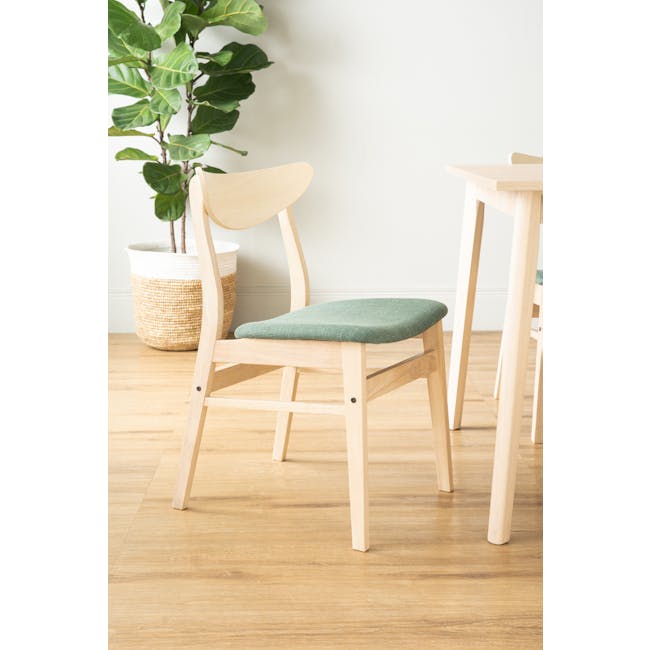 Sergio Round Dining Table 1m in Milk Oak with 2 Macy Dining Chairs in Green - 9