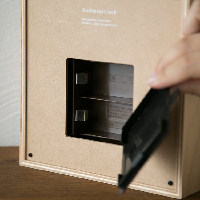 Birdhouse Clock - Natural - 6 - Birdhouse Clock, Design by Yuchinara, Made in Japan, Lemnos Inc., Lemnos Japan, Made in