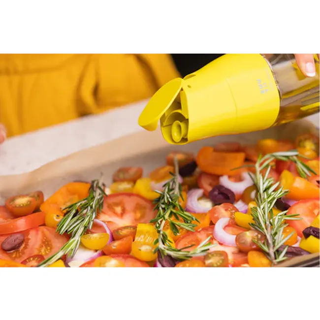 Zuutii Drip-Free Oil Carafe - Lemon Yellow - 2 - Freshly chopped tomatoes, vibrant yellow bell peppers, and red onions